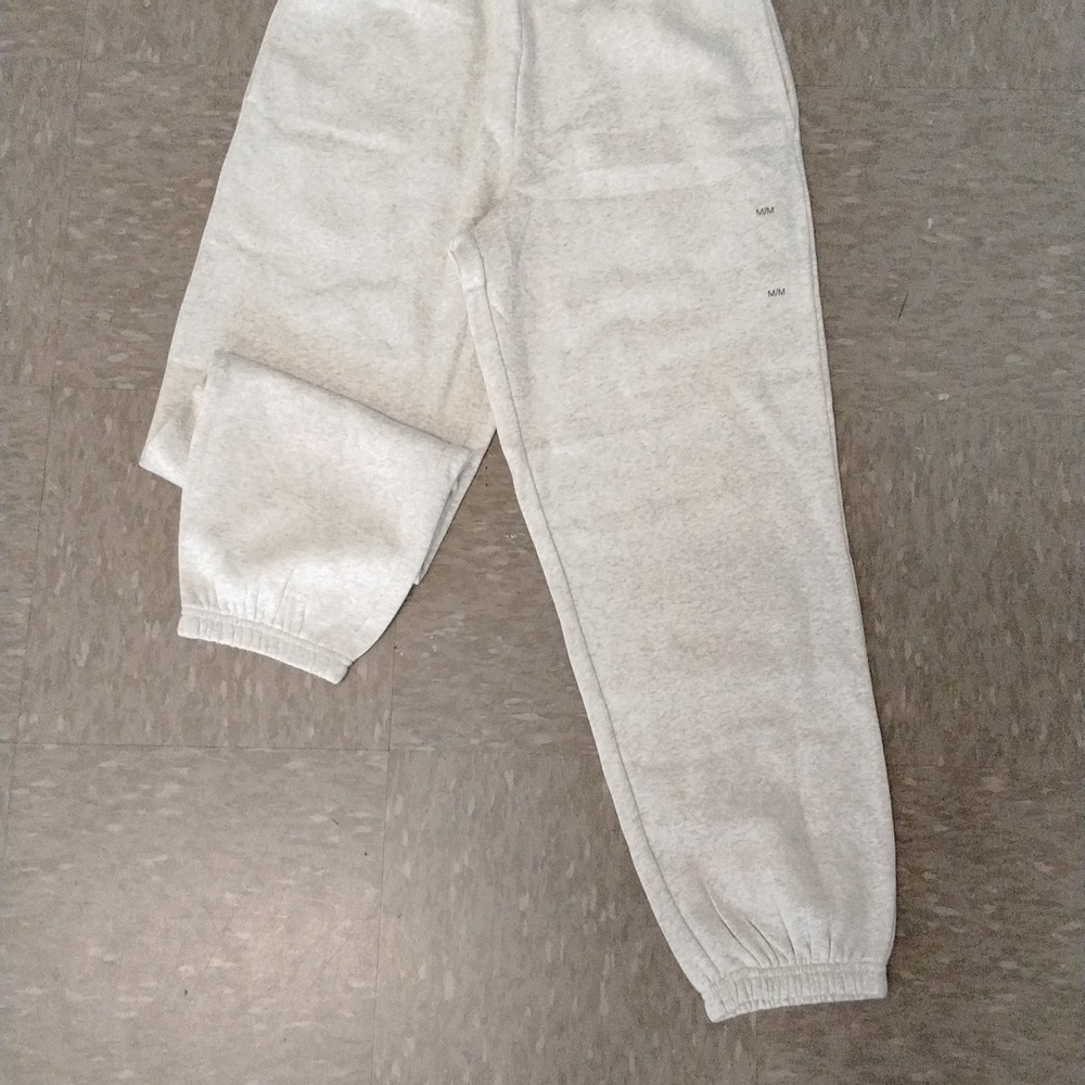 Calvin Klein Light Gray Sweatpants - Picture 4 of 5